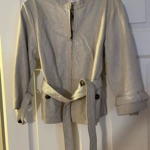 Pearlized brushed leather short jacket